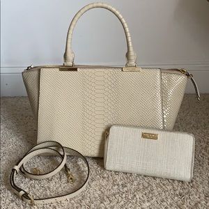 Henri Bendel Tote with Wallet Included